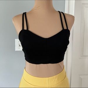 NEW KNIT TOP. Size M. Crop length, comfort fit